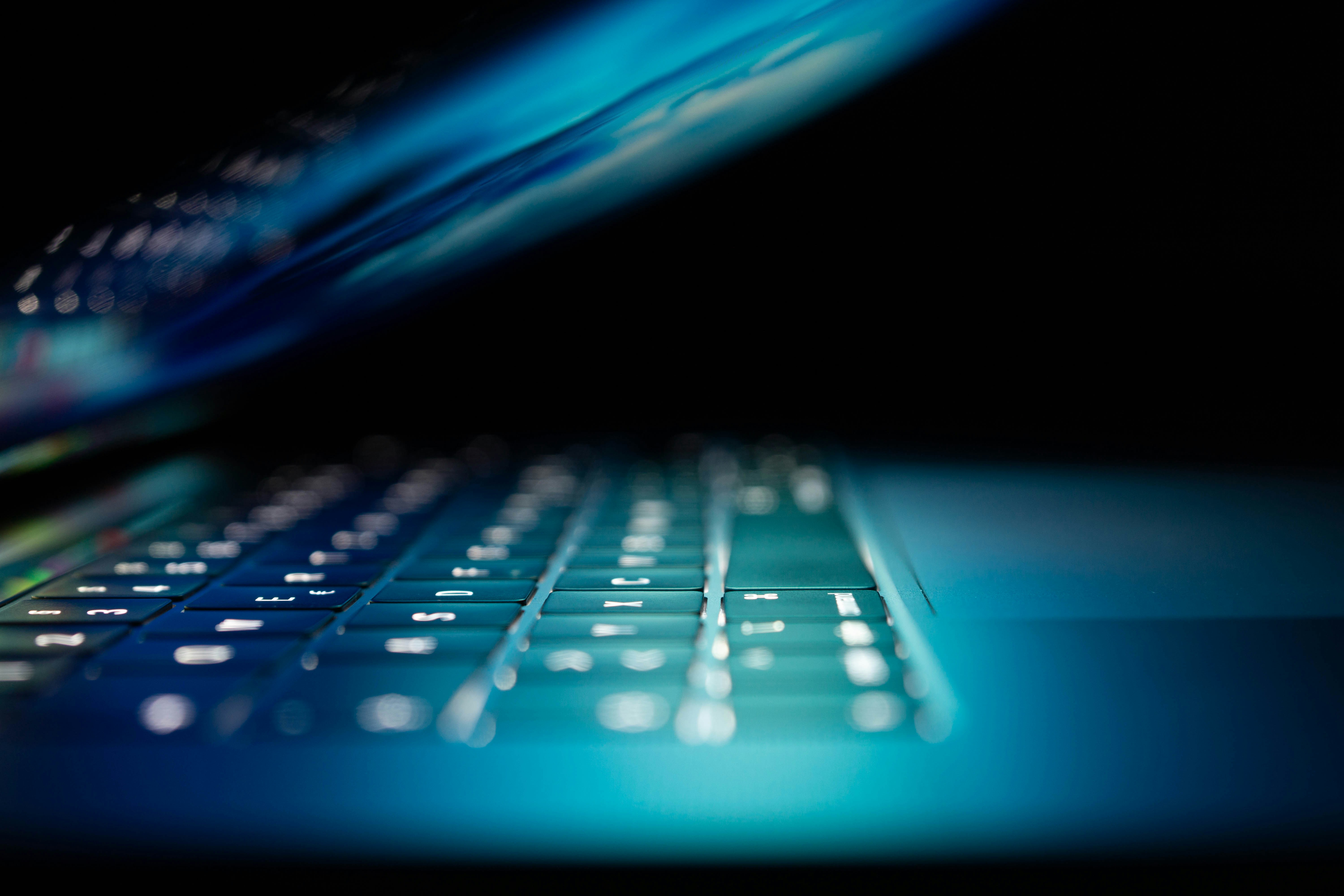 How to Avoid Common Marketplace Scams in the UK (FromOwner Guide)